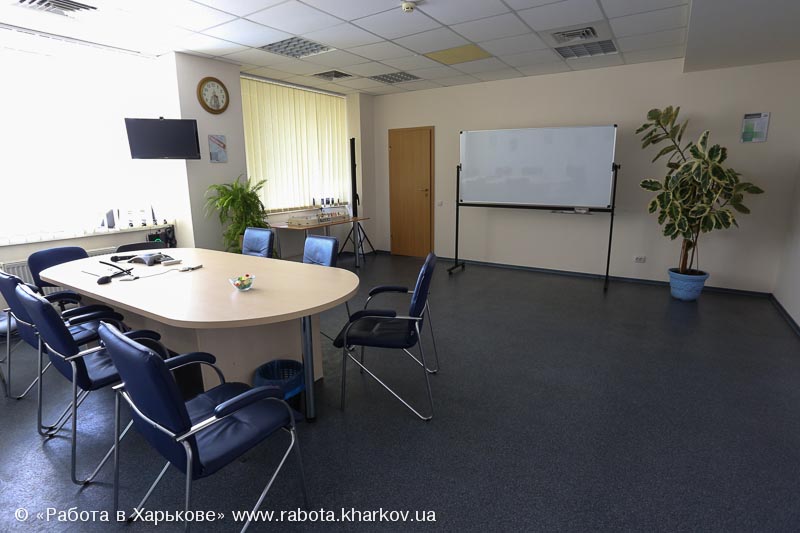 Офис компании DataArt: meeting room